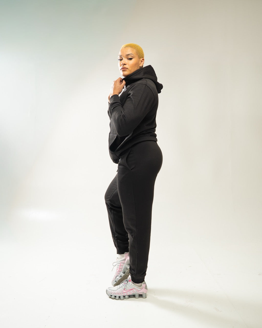 XAPE Core Logo Joggers - Black