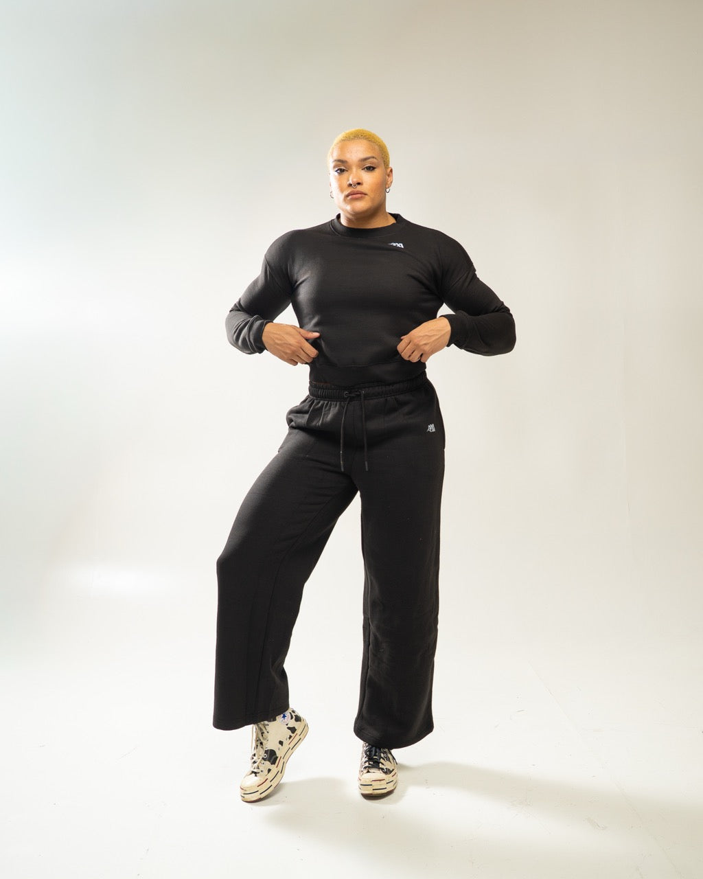 XAPE Core Logo Cropped Sweatshirt - Black